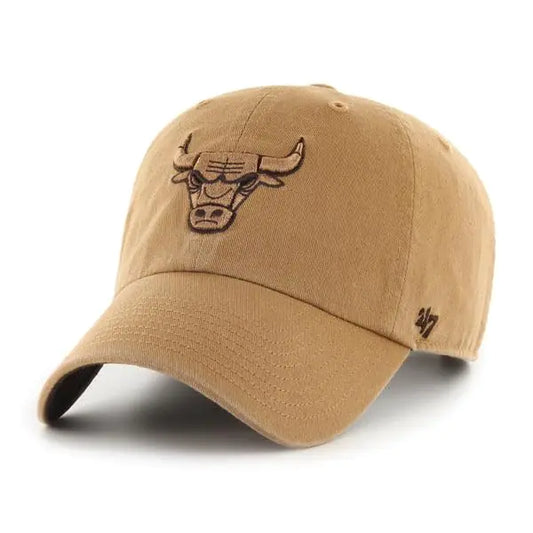 Chicago Bulls 47 Clean Up Camel Strapback Hat - FLIPEEKS